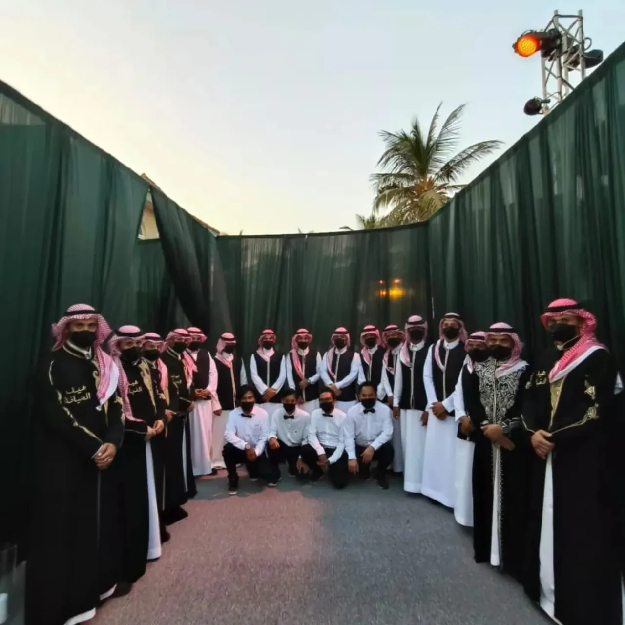 طاقم الضيافة في مناسبة كبيرة